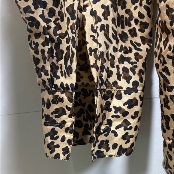 100% Silk Leopard Print Button Down Shirt - Picture 5 of 7